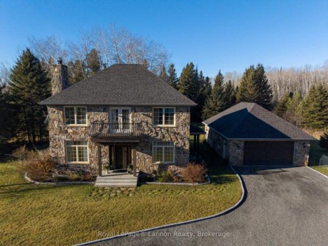 House for sale in Kakabeka Falls, Oliver Paipoonge