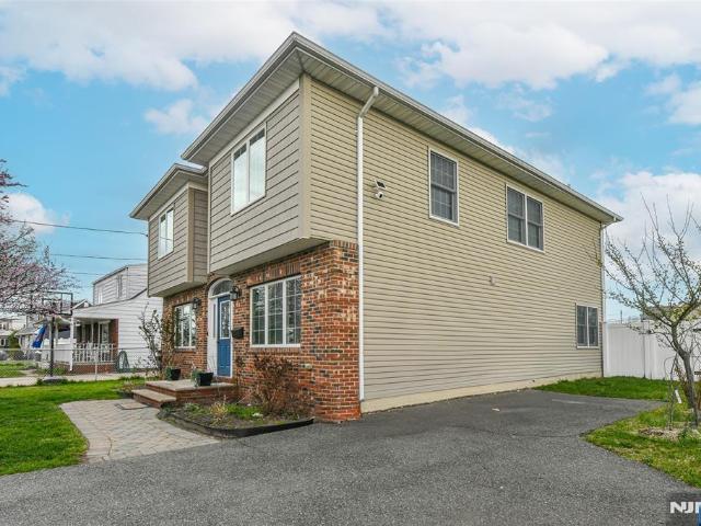 Property for sale in Moonachie, New Jersey
