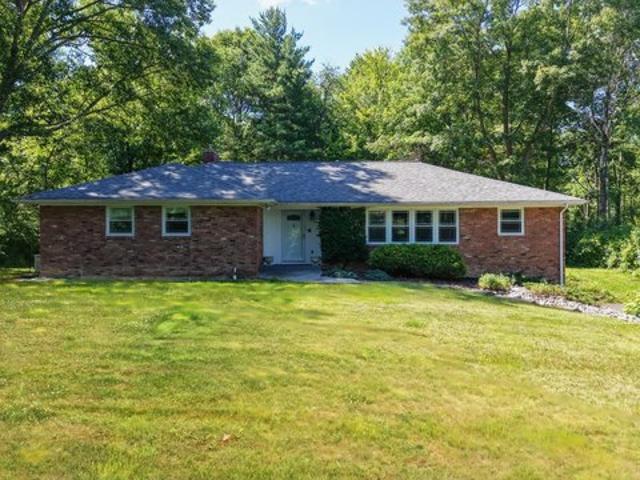 House for sale in Niskayuna, New York