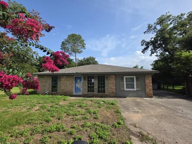 House for sale in West Columbia, Texas