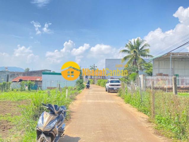 Mặt bằng bán