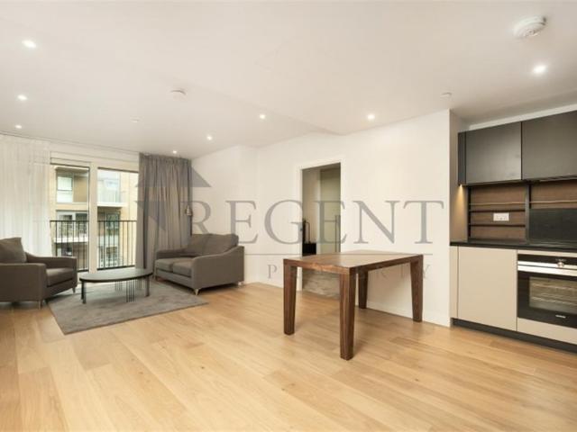 Apartment for rent in Chelsea Creek, Greater London