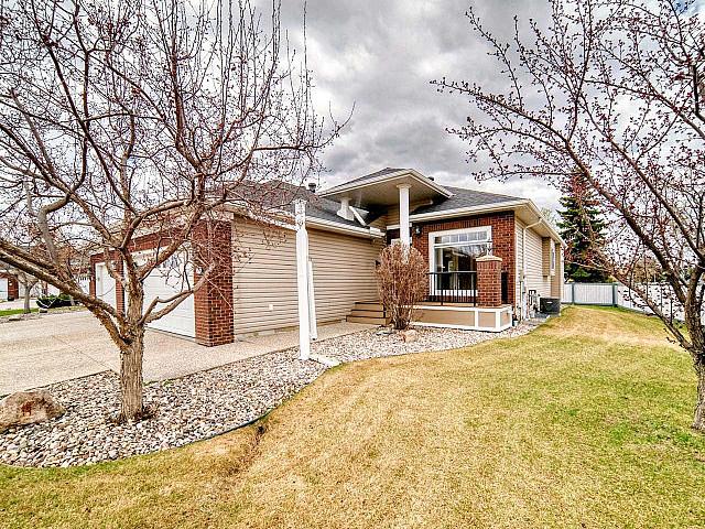 House for sale in Stony Plain, Alberta