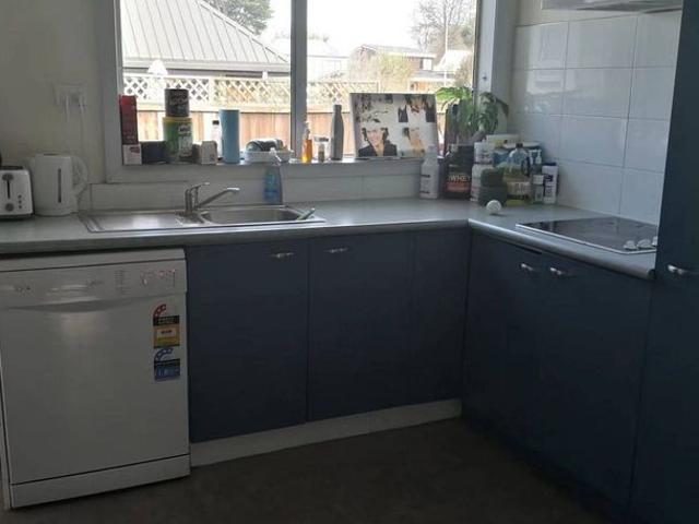House for rent in Chaslands, Canterbury