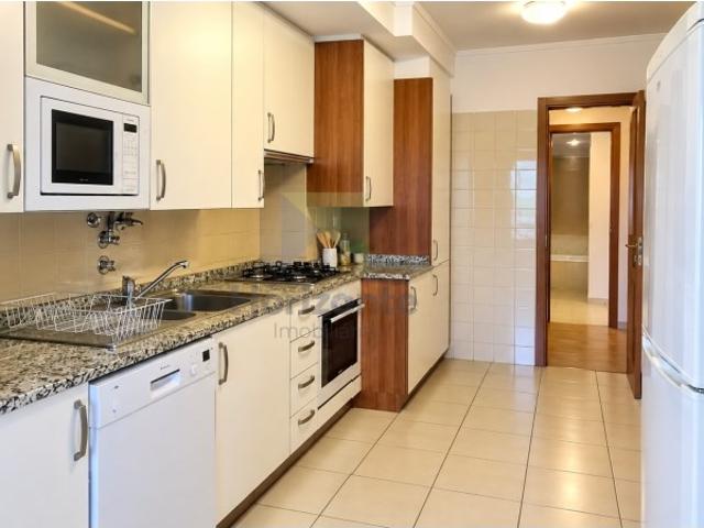 Apartamento alugar em Santa Clara, Lisboa