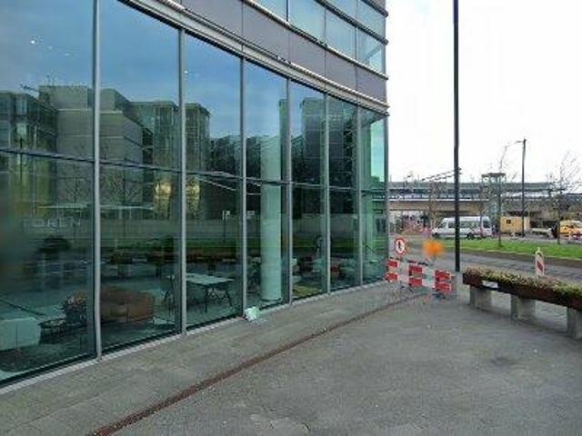 Bedrijfspand te huur in Beukenhorst-Oost, Hoofddorp