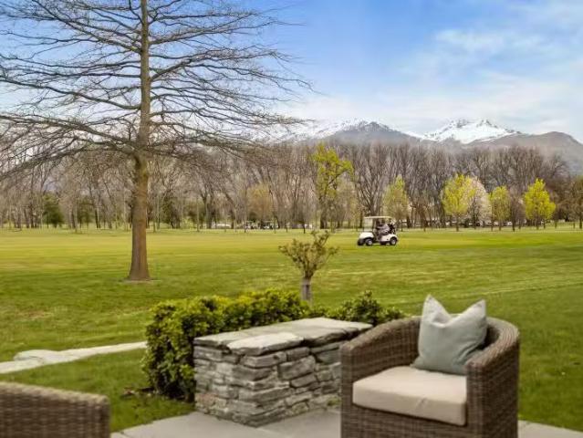 House for sale in Otakou