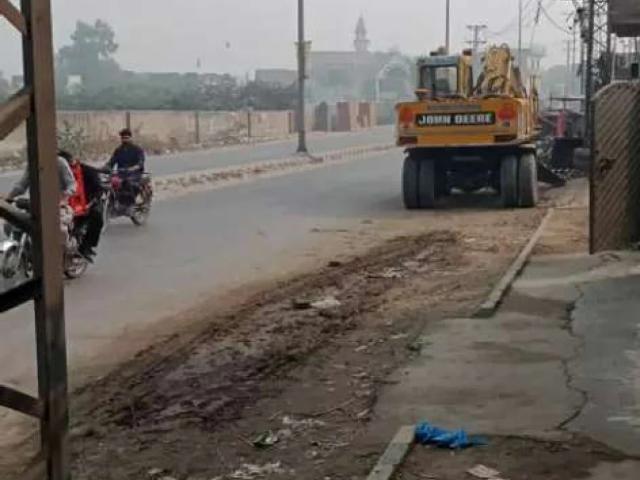 Commercial for sale in Labor Colony, Bhobtian