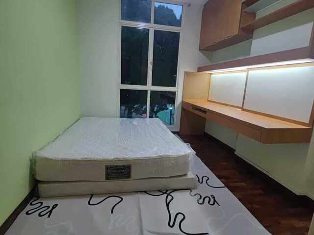 Room for rent in 23 North West