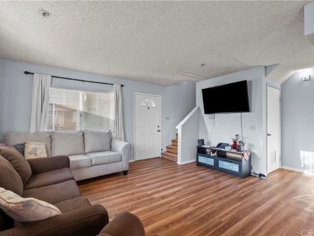 Room for rent in North Hills East Neighborhood Council District, Canoga Park