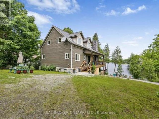 House for sale in Ontario
