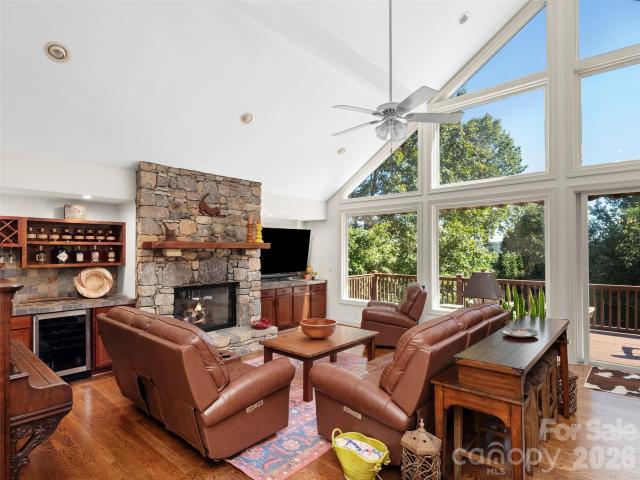House for sale in Finlay Brook, Hendersonville