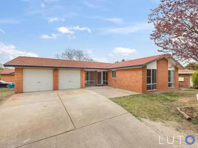 House for rent in Gordon, Australian Capital Territory