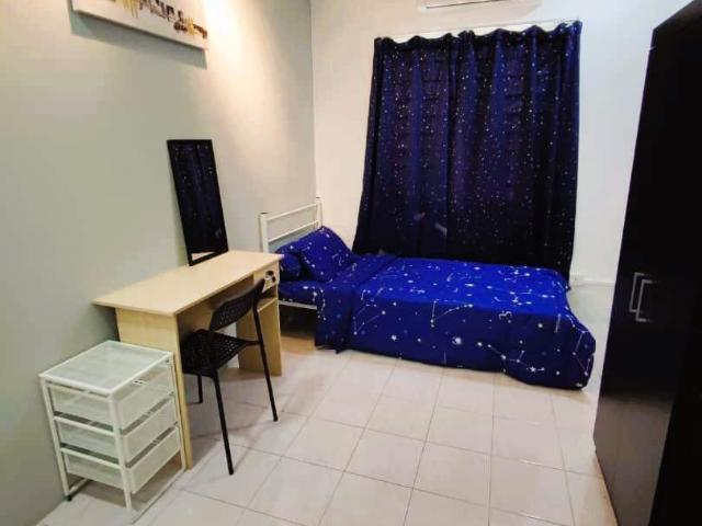 Room for rent in Seksyen U4, Shah Alam