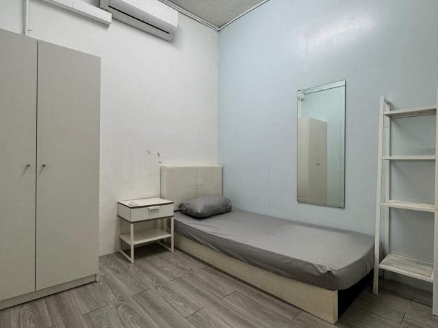 Room for rent in USJ 10 Taipan Triangle, Majlis Bandaraya Subang Jaya