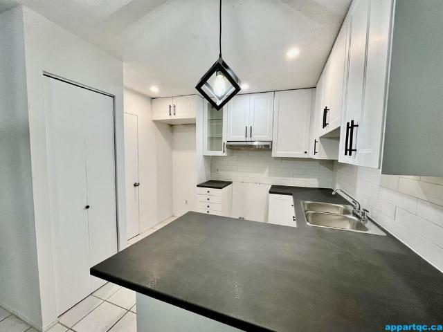 Apartment for rent in La Prairie, Montérégie