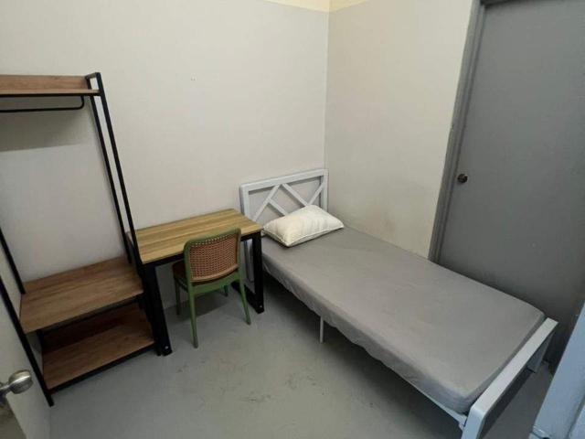 Room for rent in Petaling, Alam Impian