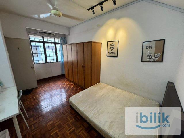 Room for rent in Petaling, Damansara Damai