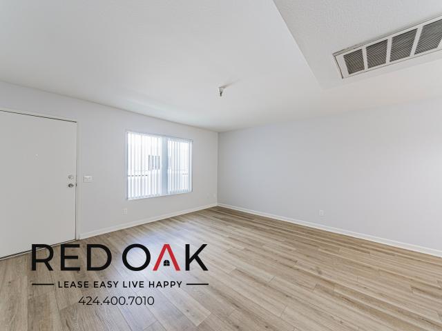 Condo for rent in Canoga Park, California