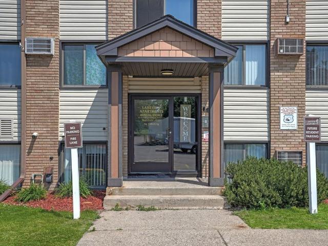 Apartment for rent in Arden Hills, Ramsey County