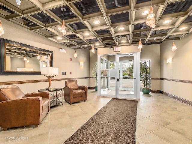 Condo for sale in La Grange, Illinois