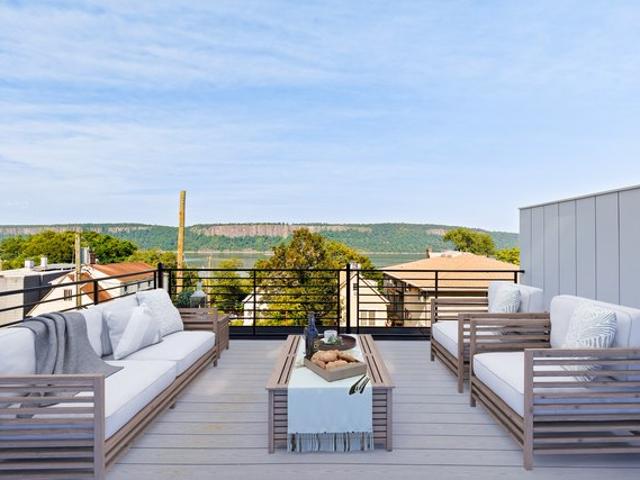 House for sale in Hastings On Hudson, New York