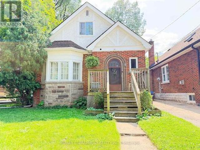 House for sale in Ancaster, Ontario