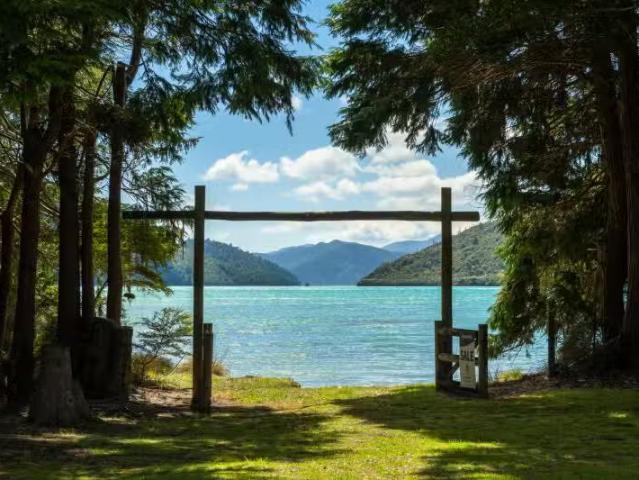 House for sale in Marlborough