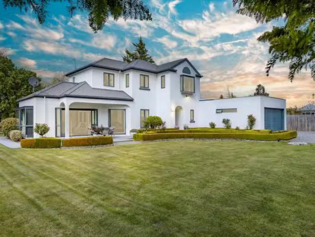 House for sale in Oxford, Canterbury