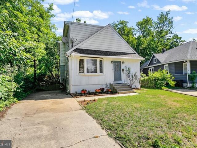 House for sale in Barrington, New Jersey