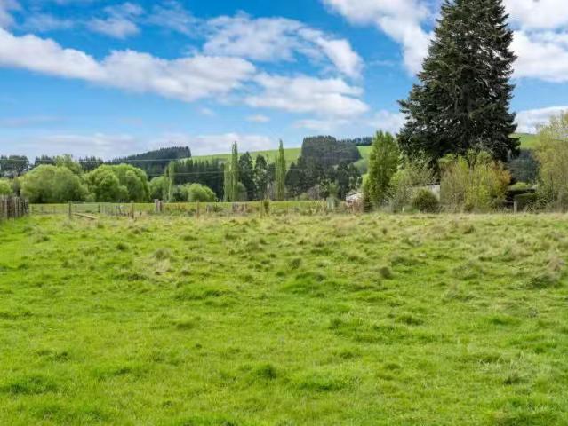 House for sale in Otakou