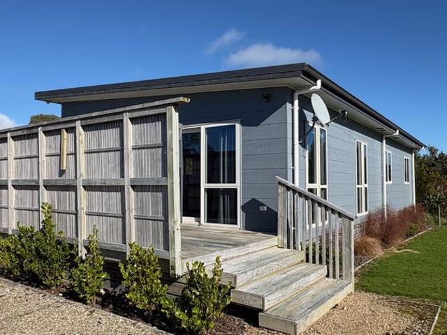 Apartment for rent in Fairdown, West Coast