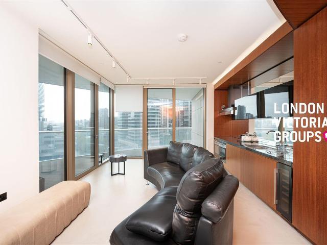 Apartment for rent in Canary Wharf, Greater London