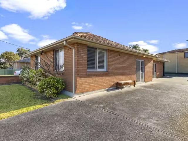 Apartment for rent in The Entrance, New South Wales