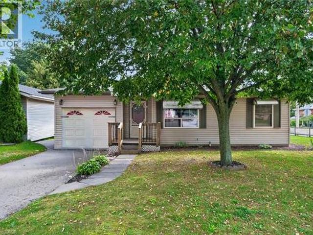 House for sale in Simcoe, Southwestern Ontario
