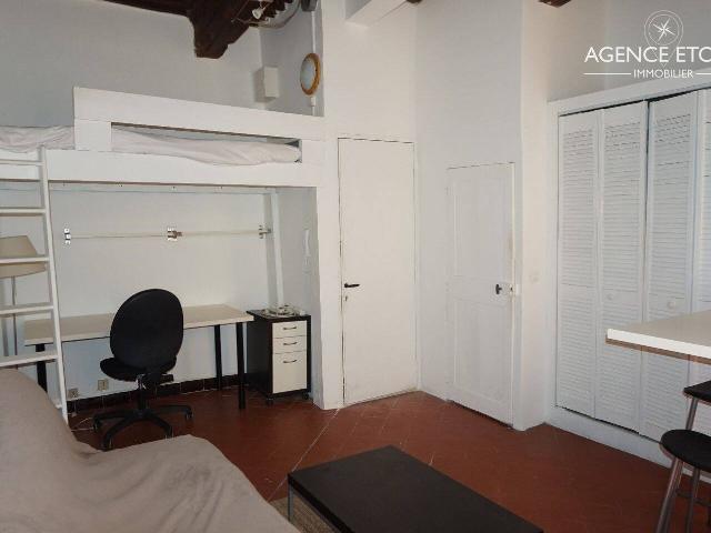 Studio location à Beaurecueil, Bouches-du-Rhône