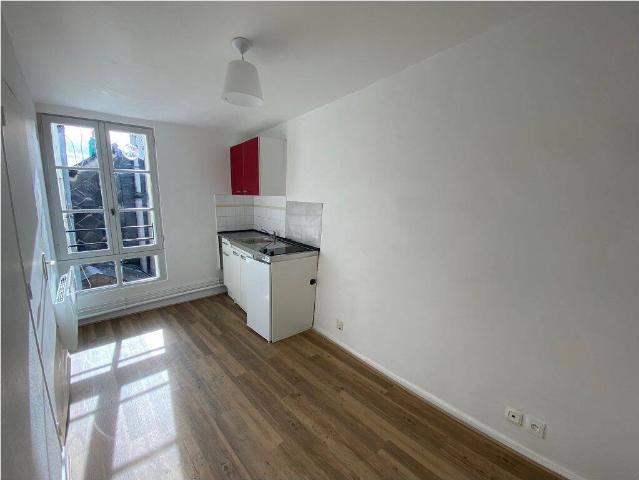 Studio location à Centre-Ville, Rennes