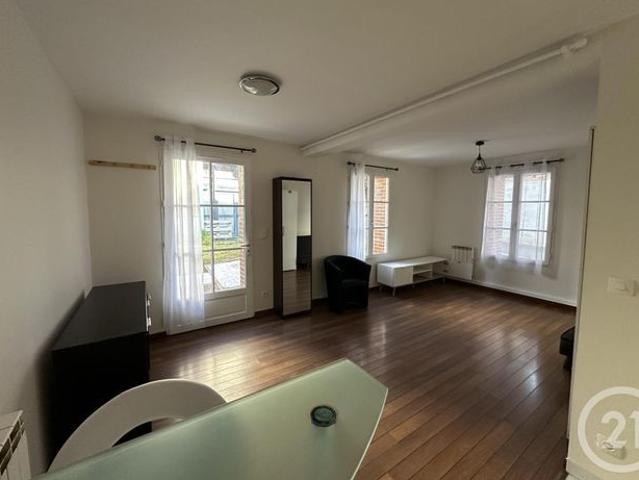 Studio location à Chartres