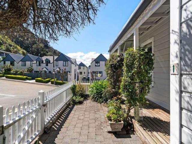 House for sale in Thorndon, Wellington