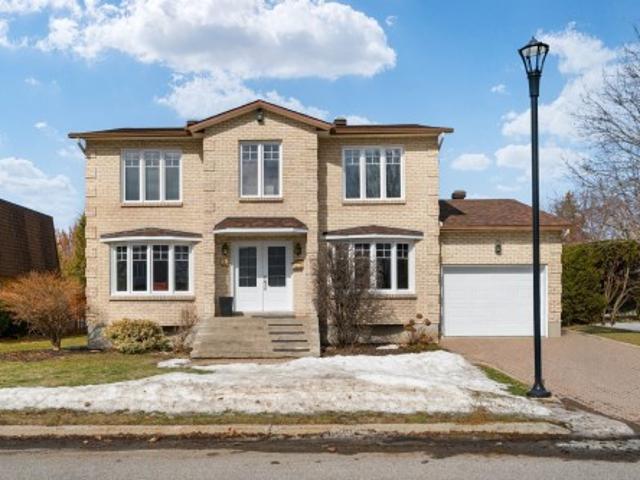 House for sale in Kirkland, Quebec