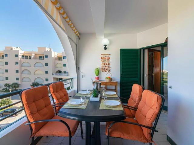 Apartamento alugar em Galé, Albufeira
