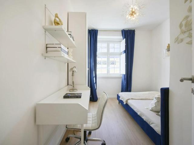 Quarto alugar em Baixa de Algés, Oeiras