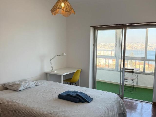 Quarto alugar em Cacilhas, Almada