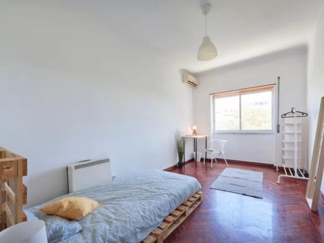 Quarto alugar em Centro Sul, Almada
