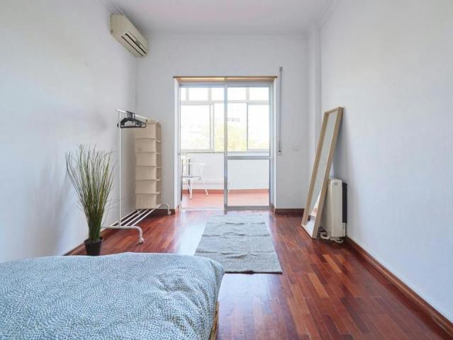 Quarto alugar em Centro Sul, Almada