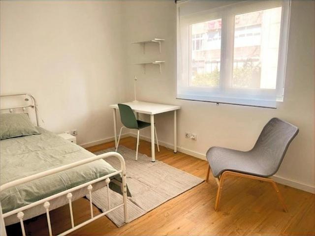 Quarto alugar em Quinta do Americano, Almada