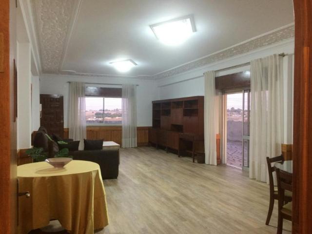Quarto alugar em Almada, Setúbal