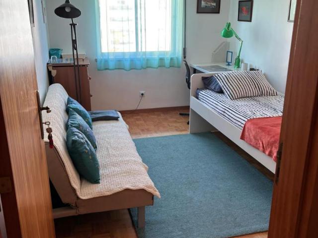 Quarto alugar em Fomega, Almada