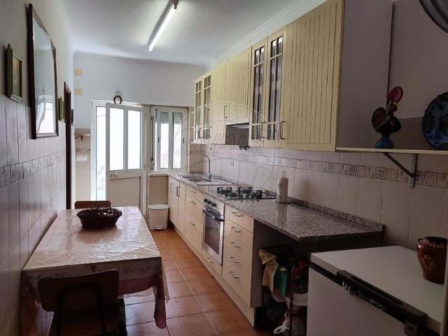 Apartamento venda em Almada, Setúbal