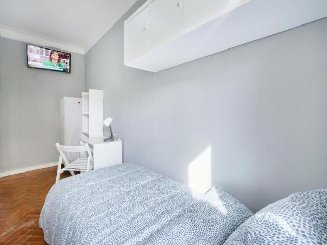 Quarto alugar em Falagueira, Amadora
